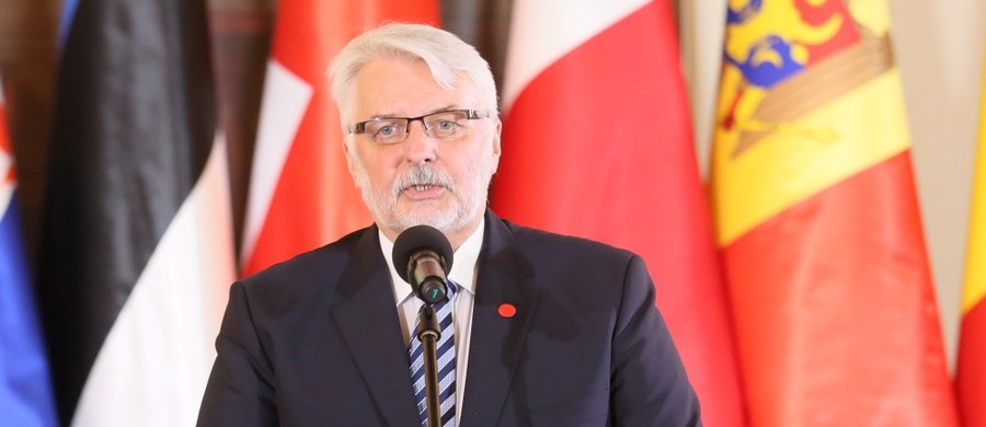 ​Szef MSZ Witold Waszczykowski rozpocznie w niedzielę wizytę na Kubie; zostanie tam do wtorku - poinformował PAP dyrektor biura rzecznika prasowego MSZ Jakub Wawrzyniak. Jak zaznaczył, będzie to pierwsza od ponad 30 lat wizyta szefa polskiej dyplomacji w tym kraju.