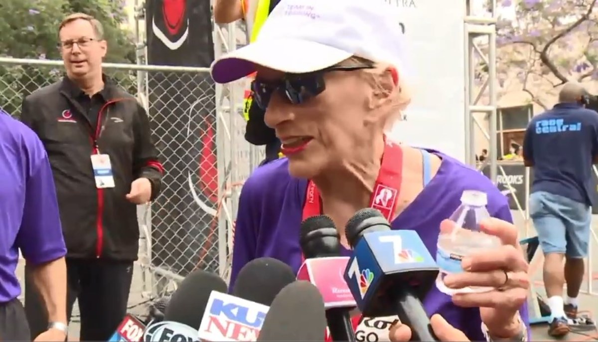 94-letnia Harriette Thompson przebiegła półmaraton w San Diego w USA. Została tym samym najstarszą kobietą, której się to udało. 