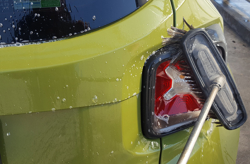 Mycie samochodu 8 rzeczy, które warto wiedzieć