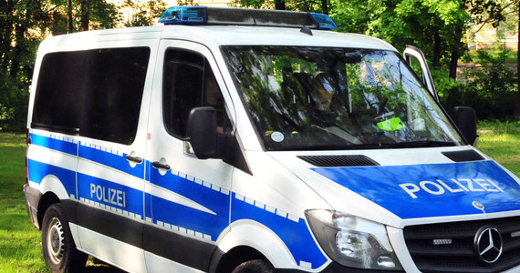 30-letni psycholog zginął w ośrodku pomocy dla uchodźców w Saarbruecken na południowym zachodzie Niemiec. Został pchnięty nożem przez 27-letniego Syryjczyka - poinformowała policja. Domniemanego zabójcę zatrzymano w pobliżu miejsca zdarzenia.