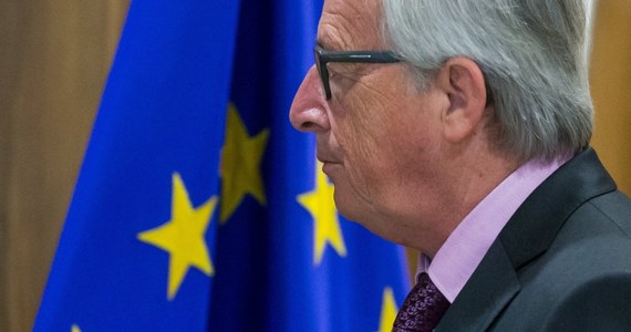 Szantaż szefa KE w sprawie uchodźców. Jean-Claude Juncker uzależnia wypłaty unijnych funduszy od przyjmowania uchodźców w ramach przymusowej relokacji z Włoch i Grecji. 