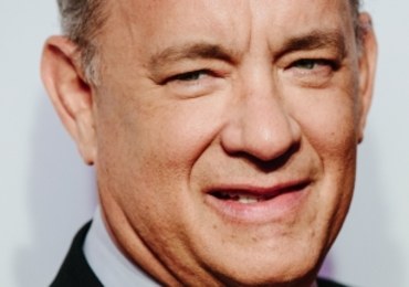 Tom Hanks zaśpiewał "Sto lat" Polce, która podarowała mu "malucha"