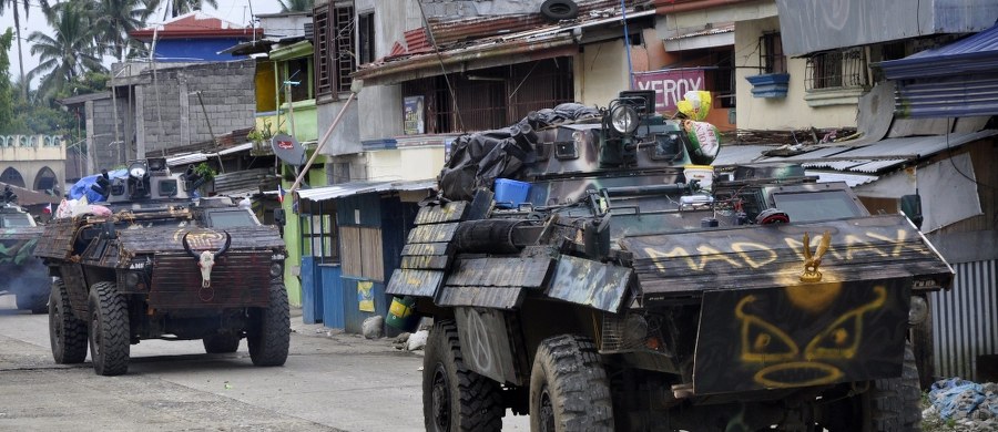 ​Amerykańskie siły specjalne włączyły się poprzez techniczne wsparcie do walk na południu Filipin z dżihadystamii z ugrupowania Maute, powiązanego z islamistyczną organizacją zbrojną Abu Sajaf - poinformowały filipińskie źródła wojskowe.