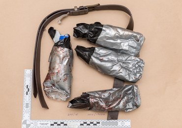 Zamach w Londynie: Policja publikuje zdjęcia fałszywych pasów szahida