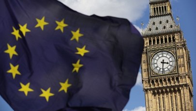 Obywatele UE w Wielkiej Brytanii "na pierwszym miejscu" listy negocjacyjnej ws. Brexitu