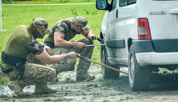 RMF: Pojemnik po lodach, petardy i budzik. Tak wyglądała bomba z Warlubia