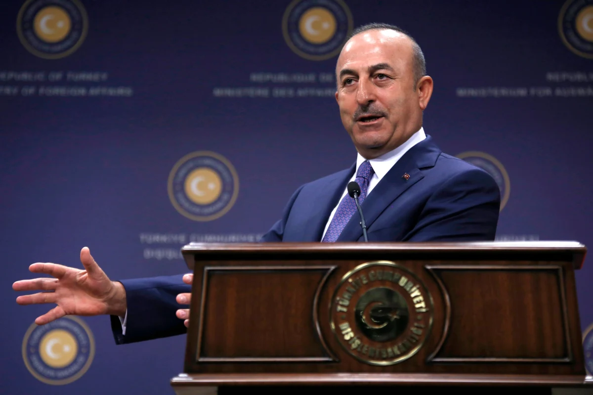 Turecki minister spraw zagranicznych Mevlut Cavusoglu pojedzie dziś do stolicy Kataru. Spotka się z szefem dyplomacji i emirem tego kraju. 