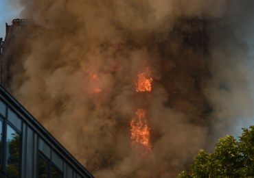 Płonący wieżowiec w Londynie, są ranni