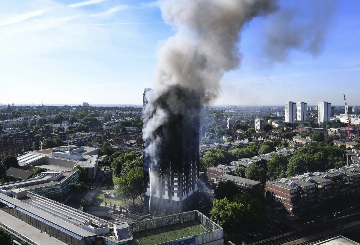 Grupa mieszkańców Grenfell Tower w zachodnim Londynie, budynku, który spalił się w nocy, napisała na swoim blogu, że ich ostrzeżenia były ignorowane. "Przewidywaliśmy, że ta katastrofa jest nie do uniknięcia" - oświadczyli.