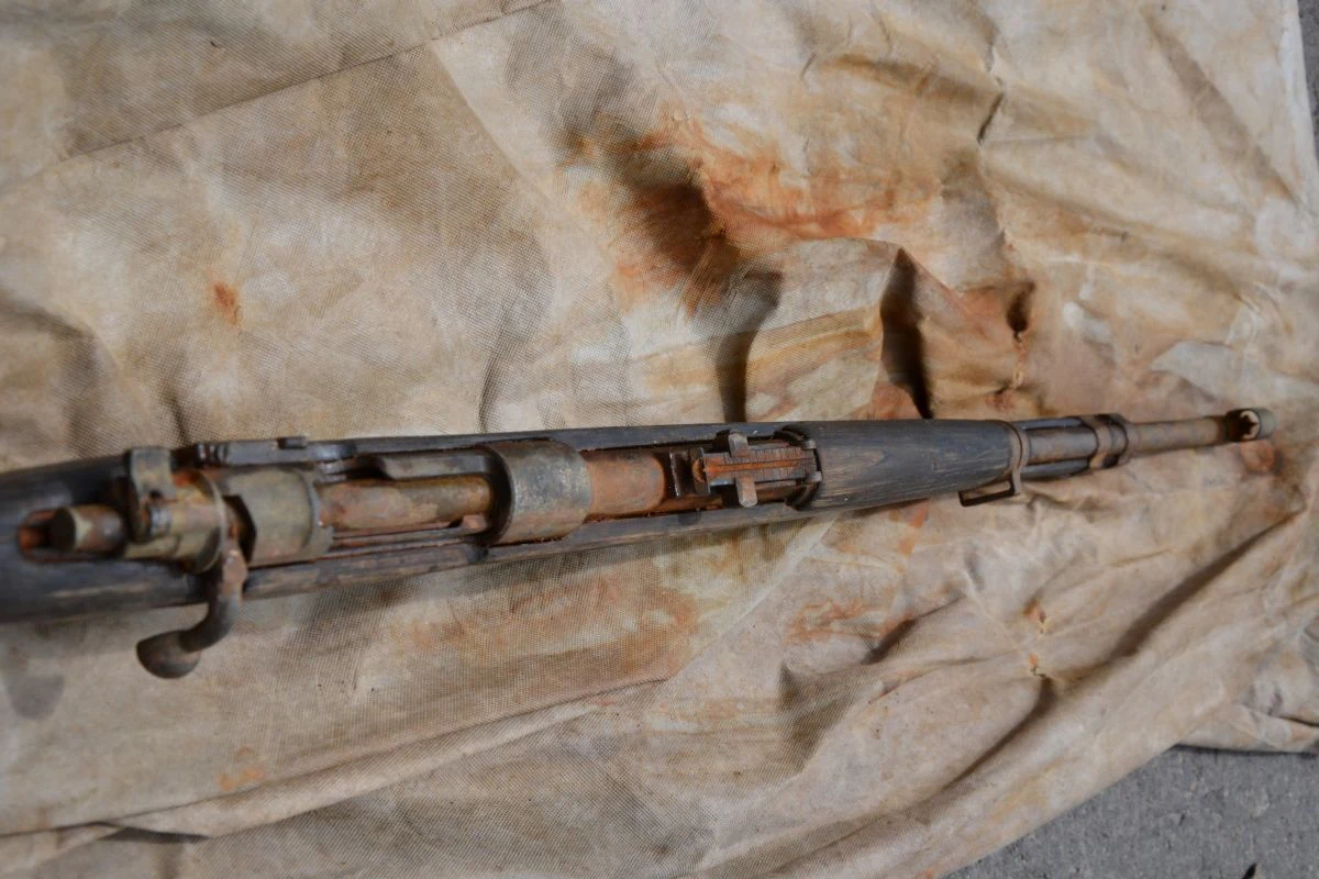 W Ostrowie koło Tarnowa w Małopolsce wędkarz wyłowił z Dunajca karabin z czasów I wojny światowej. Jeśli nie ma związku z żadnym przestępstwem, zostanie przekazany do muzeum – poinformował Paweł Klimek z tarnowskiej policji.