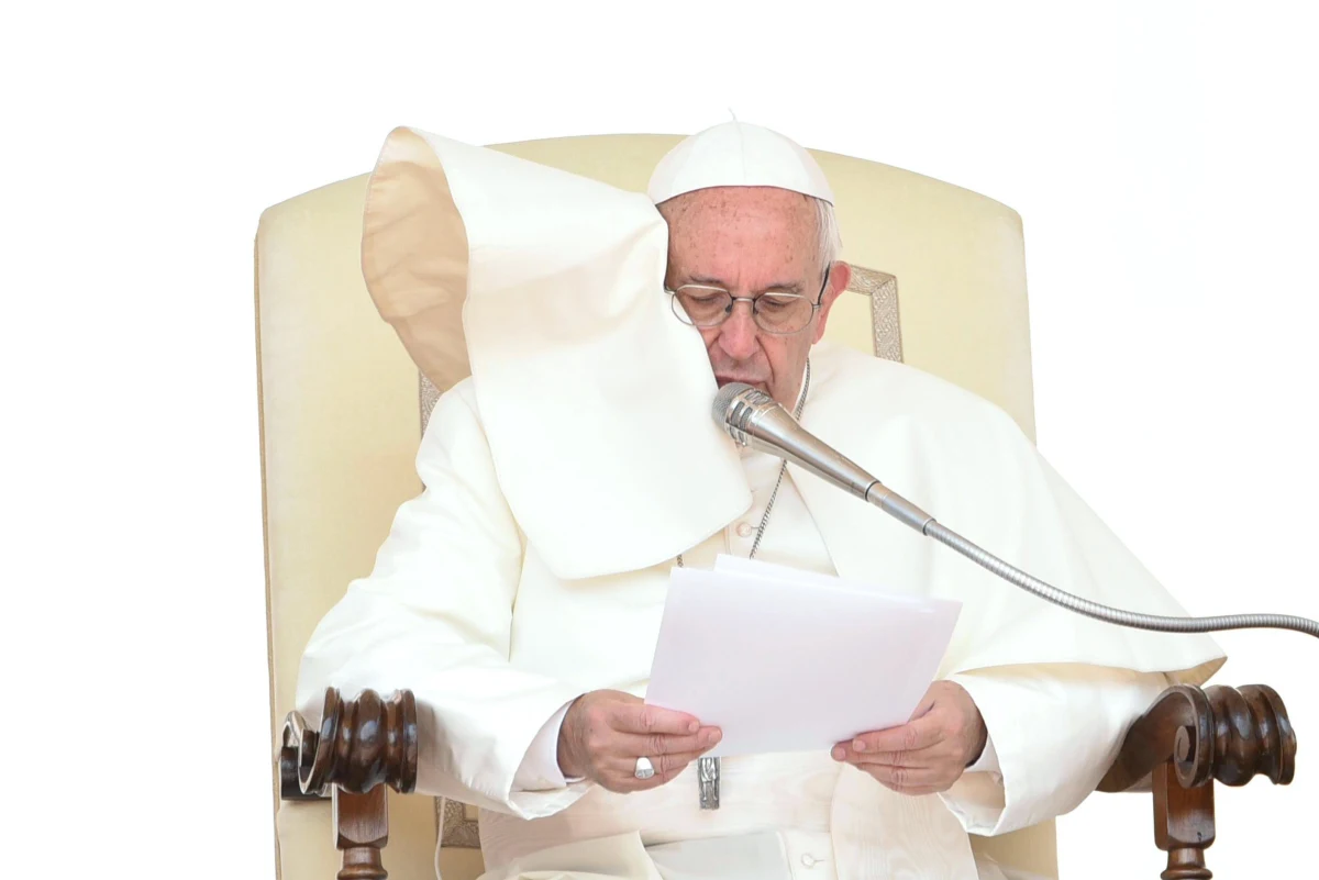 "Świat narcyzów wydaje się ludzki, ale to piekło" - oświadczył papież Franciszek w Watykanie podczas audiencji generalnej z udziałem tysięcy wiernych.