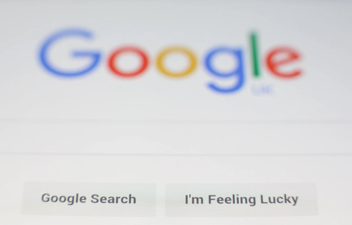 Google do końca sierpnia może zostać ukarany najwyższą w historii UE grzywną, przekraczającą 1,06 mld euro - podał amerykański dziennik "The New York Times". W działaniach amerykańskiej firmy dopatrzono się znamion praktyk monopolistycznych.