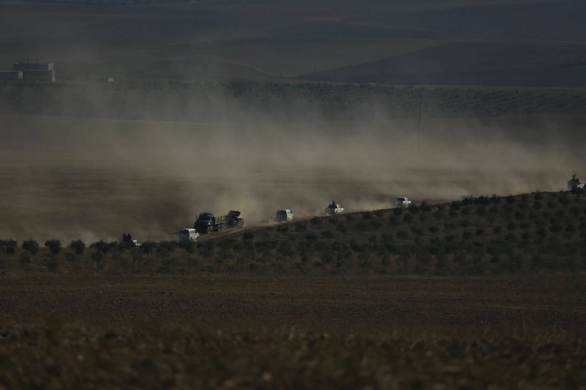 Państwo Islamskie (IS) przypuściło w Ar-Rakce kontrofensywę przeciwko Syryjskim Siłom Demokratycznym (SDF) - sojuszowi zbrojnemu, któremu przewodzą Kurdowie.