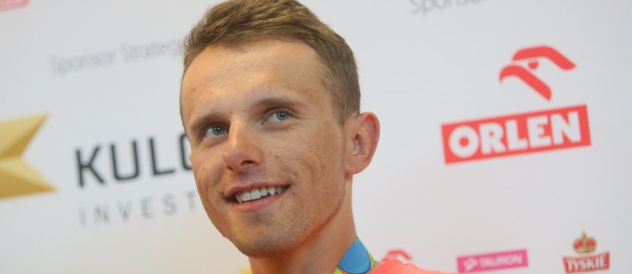 Rafał Majka wygrał na szczycie Rogla trzeci etap wyścigu kolarskiego Dookoła Słowenii i zdobył koszulkę lidera. Zawodnik ekipy Bora-Hansgrohe wyprzedził na finiszu Włocha Giovanniego Viscontiego (Bahrain) oraz Australijczyka Jacka Haiga (Orica). Na ósmej pozycji dojechał do mety Paweł Cieślik (Elkov-Author) ze stratą 1.04 do zwycięzcy.