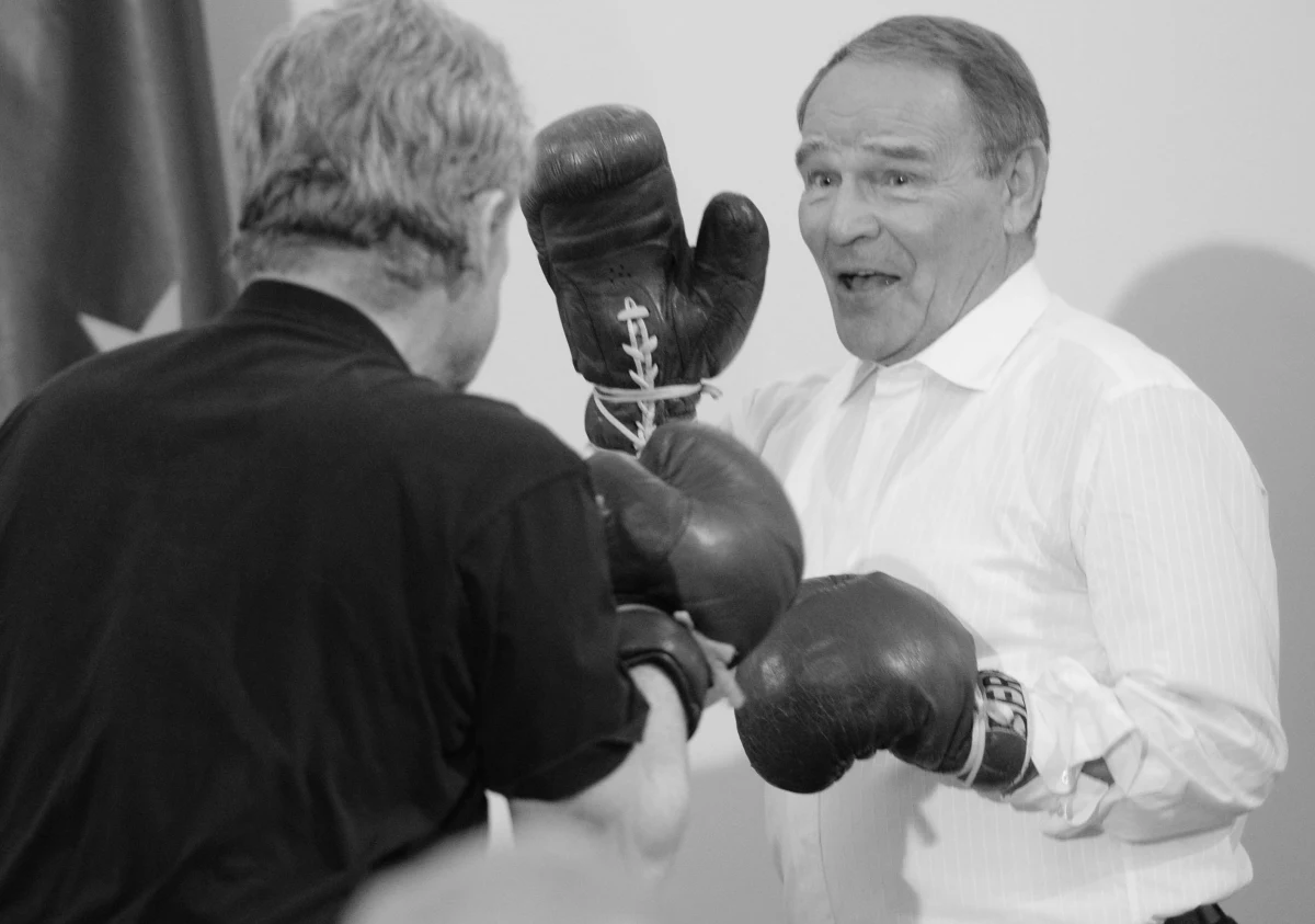 Nie żyje Józef Grudzień, jeden z najwybitniejszych zawodników w historii polskiego boksu, mistrz olimpijski z Tokio z 1964 roku. Zmarł w wieku 78 lat. 