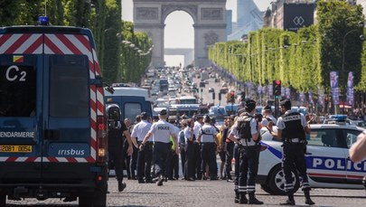 Nieudany zamach w centrum Paryża. Znaleziono arsenał broni