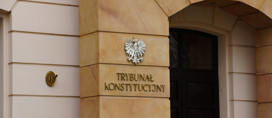 ​Trybunał Konstytucyjny ma ogłosić dziś wyrok w sprawie przepisów ustawy o Krajowej Radzie Sądownictwa z 2011 roku o zasadach wyboru sędziów do Rady. Wniosek do TK o uznanie tych regulacji za niekonstytucyjne złożył prokurator generalny Zbigniew Ziobro.
