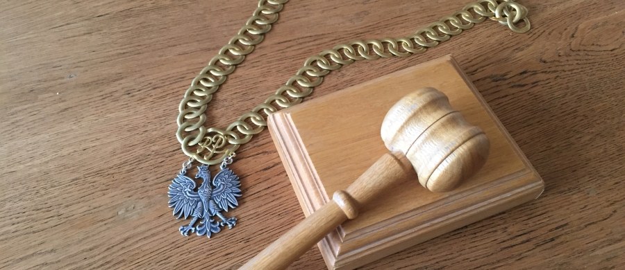 Sąd Najwyższy utrzymał karę dożywocia dla Jerzego B. - zwanego zabójcą z ogłoszenia - za zamordowanie dwóch osób, które sprzedawały mieszkania w stolicy. Pięcioosobowy skład SN oddalił jako "oczywiście bezzasadną" kasację obrony B., która wnosiła o zwrot całej sprawy sądowi I instancji.