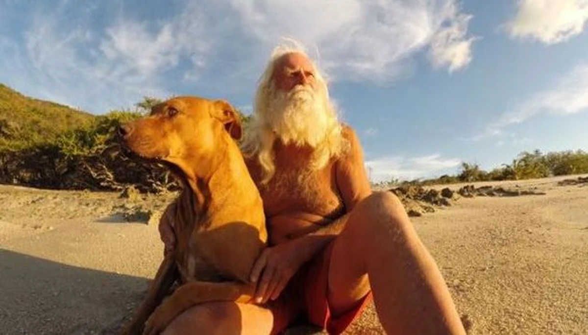 Był jak Rockefeller, a postanowił żyć jak Robinson Crusoe. Australijczyk David Glasheen 20 lat temu porzucił swoje bogate życie i wyjechał na bezludną wyspę.