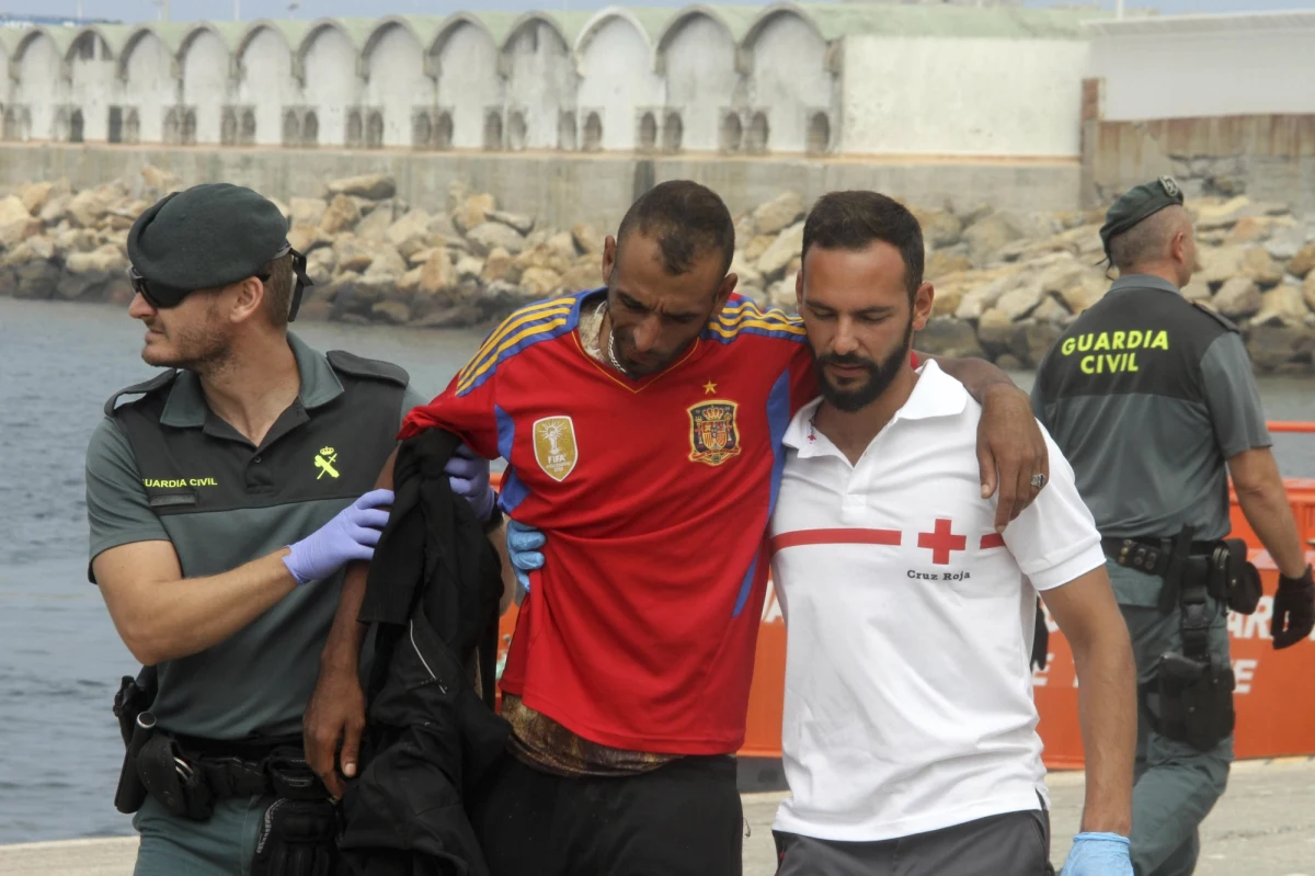 ​Ponad 200 migrantów uratowały na Morzu Śródziemnym hiszpańskie służby - podają w sobotę agencje informacyjne. Migranci, jak poinformowały służby ratownicze, pochodzili z Afryki Północnej i Subsaharyjskiej.