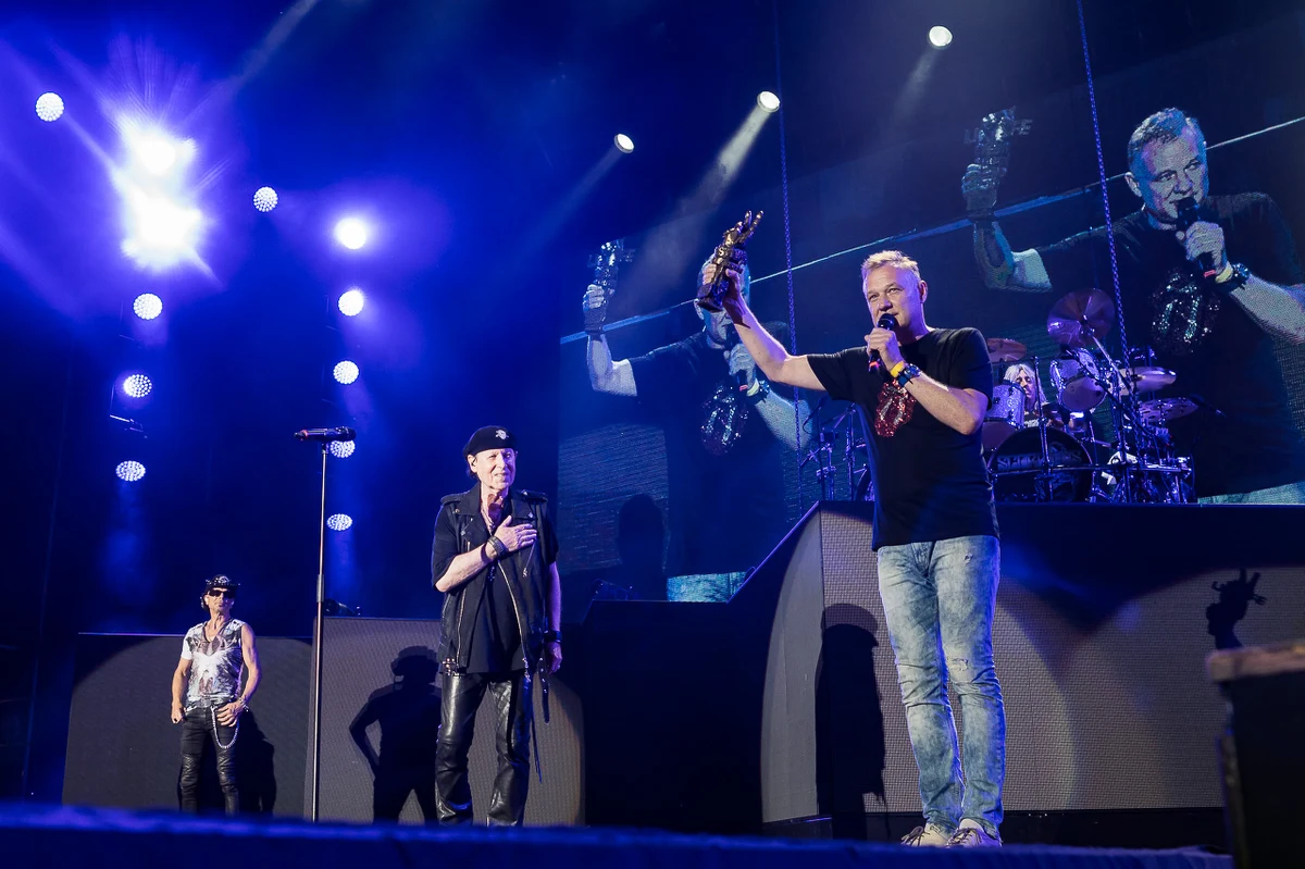 Wręczenie nagrody Peacemakera zespołowi Scorpions było zwieńczeniem pełnej emocji soboty na TLFO 2017. Niemieccy rockmani rozgrzali do czerwoności stadion oświęcimskiego MOSiR-u, a pomogli im w tym wydatnie artyści występujący przed nimi: Kasia Kowalska, LP, Julia Pietrucha, Bisquit, Leski i SMKKPM.