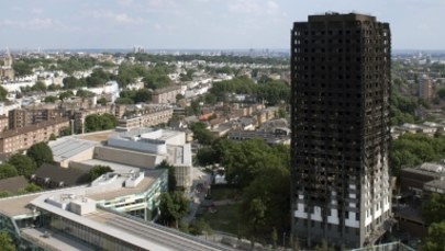 Kontrole po pożarze w Londynie. 60 wieżowców mieszkalnych ma łatwopalną elewację