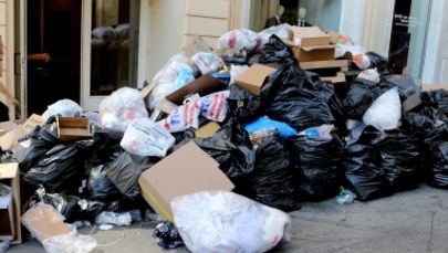Sterty śmieci na ulicach w Grecji! Trwa strajk służb komunalnych