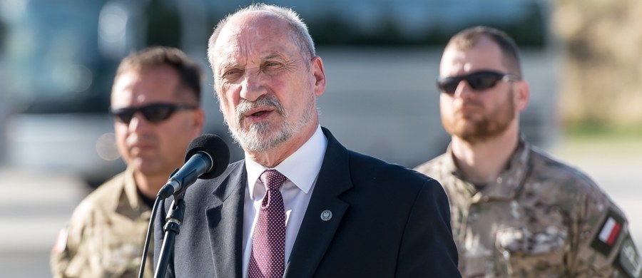 Zero tolerancji dla łamania dyscypliny w armii. Szef Ministerstwa Obrony Narodowej Antoni Macierewicz wydał "Wytyczne w sprawie kształtowania dyscypliny wojskowej w resorcie obrony narodowej w latach 2017-2018" - dowiedział się reporter RMF FM Krzysztof Zasada.