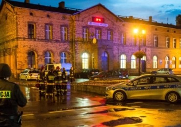 Siedmiogodzinny postój pociągu. Powodem fałszywy alarm bombowy