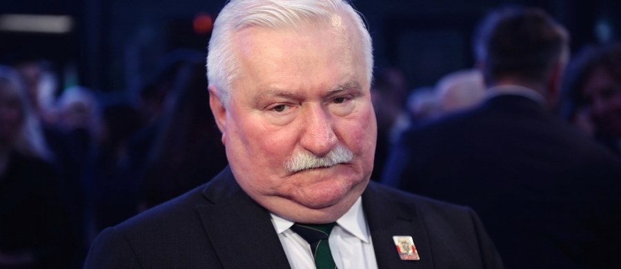 Lech Wałęsa zapowiedział, że pojawi się na kontrmanifestacji miesięcznicy smoleńskiej 10 lipca. "Potwierdzam swoją obecność" - napisał były prezydent na Facebooku.