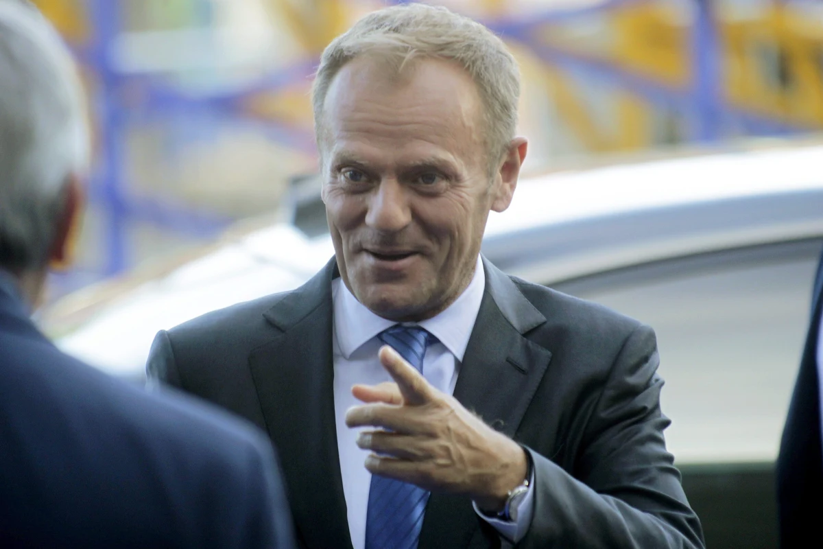 ​Odmówiono wszczęcia dochodzeń w sprawie publicznych znieważeń szefa Rady Europejskiej Donalda Tuska, a także prezesa PiS Jarosława Kaczyńskiego - poinformowała Prokuratura Okręgowa w Warszawie. Decyzję w sprawie Tuska podjęto 19 czerwca, zaś w sprawie Kaczyńskiego jeszcze w kwietniu.