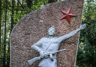 Rosja chce zablokować burzenie pomników komunistycznych w Polsce. "Polacy plują nam w twarz"