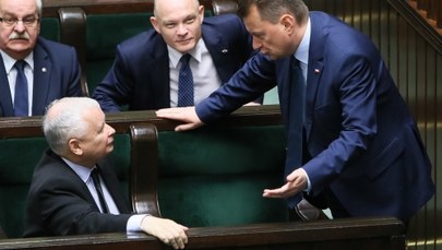 Szef MSWiA zostaje. Sejm głosami PiS obronił Mariusza Błaszczaka