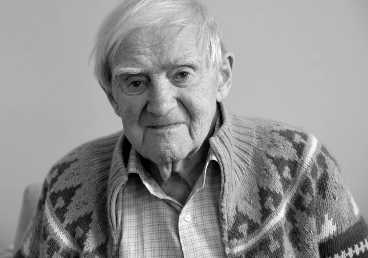 W wieku 99 lat w Petersburgu zmarł rosyjski prozaik Daniił Granin, autor "Księgi blokady" poświęconej niemieckiemu oblężeniu Leningradu podczas II wojny światowej - poinformowały rosyjskie media.