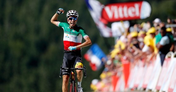 Mistrz Włoch Fabio Aru z ekipy Astana wygrał w La Planche des Belles Filles w Wogezach piąty etap kolarskiego Tour de France, pierwszy w wyścigu kończący się podjazdem. Rafał Majka (Bora-Hansgrohe) był 12. Nowym liderem został Brytyjczyk Chris Froome (Sky).
