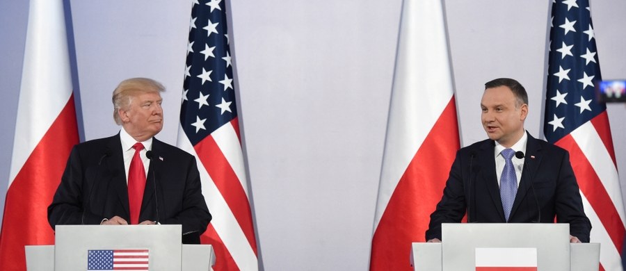 ​Wizyta prezydenta Donalda Trumpa podkreśla naszą wieź i wysoką jakość sojuszu Polski i Stanów Zjednoczonych - powiedział prezydent Andrzej Duda na wspólnej konferencji z prezydentem USA Donaldem Trumpem.