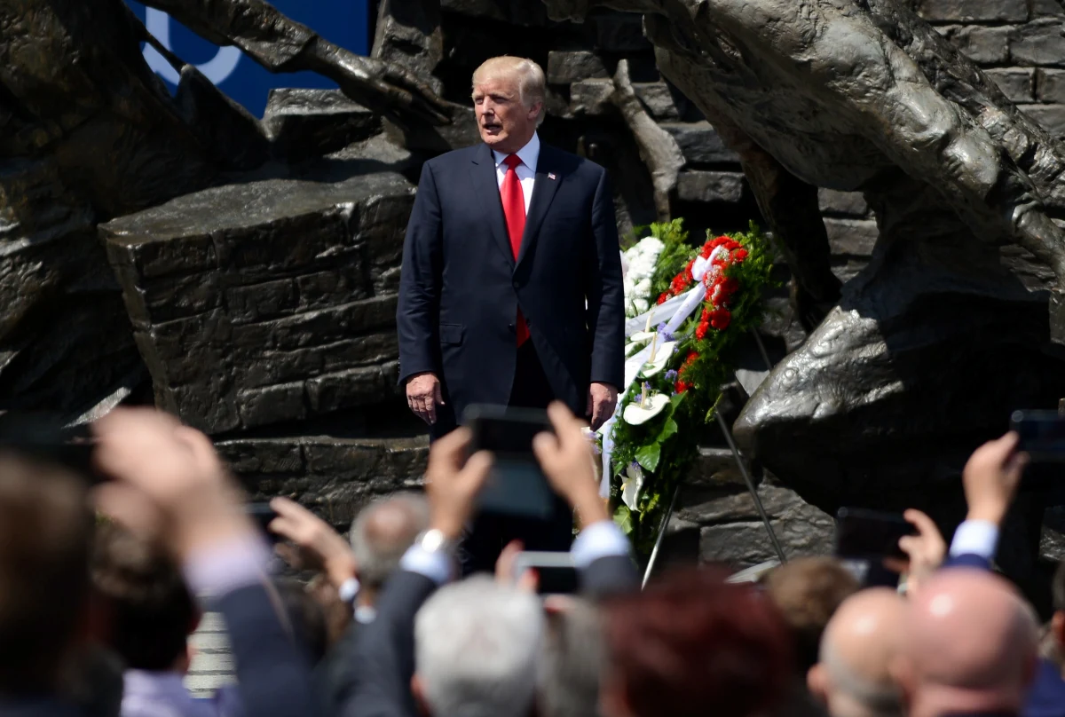 Nie wiem, kto napisał Trumpowi ten fragment przemówienia, ale zrobił to w sposób wręcz genialny. Słowa te bowiem będą miały taką samą moc jak inne słowa, które trzydzieści lat temu, w czerwcu 1987 r. wypowiedział papież w Gdańsku