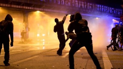 W Hamburgu rusza szczyt G20. Kilkudziesięciu policjantów rannych w starciach z antyglobalistami