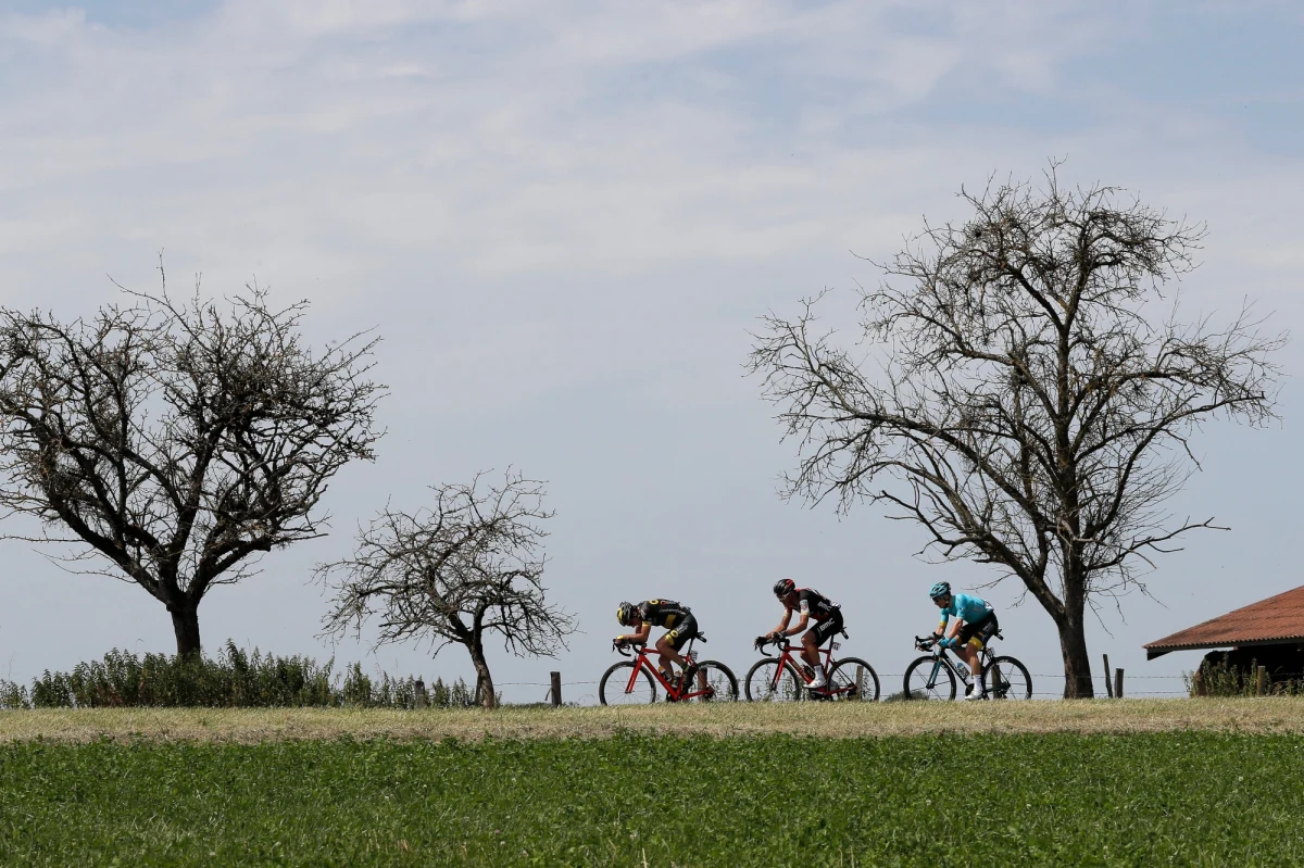 Dziś na kolarzy czeka najtrudniejszy etap w tegorocznej edycji Tour de France. Na 181,5-kilometrowej trasie dziewiątego odcinka z Nantua do Chambery znajduje się aż siedem górskich premii, w tym trzy najwyższej kategorii.