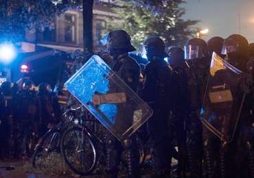 Blisko 500 policjantów rannych po starciach w Hamburgu