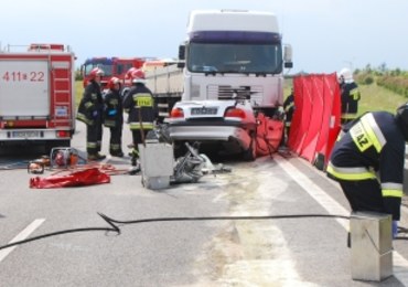 Tragiczny wypadek na Pomorzu. Zginęły trzy osoby, ranne jest też dziecko