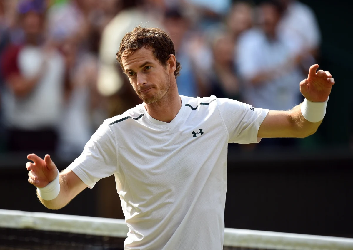 Najwyżej rozstawiony Brytyjczyk Andy Murray pokonał pogromcę Jerzego Janowicza Francuza Benoita Paire 7:6 (7-1), 6:4, 6:4 i awansował do ćwierćfinału wielkoszlemowego turnieju tenisowego na trawiastych kortach w Wimbledonie. Spotkanie lidera światowego rankingu i dwukrotnego (2013, 2016) triumfatora imprezy z Paire trwało dwie godziny i 23 minuty. 