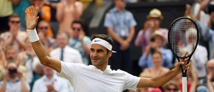 Rozstawiony z numerem trzecim Szwajcar Roger Federer wygrał z Bułgarem Grigorem Dimitrowem 6:4, 6:2, 6:4 w czwartej rundzie tenisowego Wimbledonu. To będzie jego 50. ćwierćfinał wielkoszlemowy w karierze.