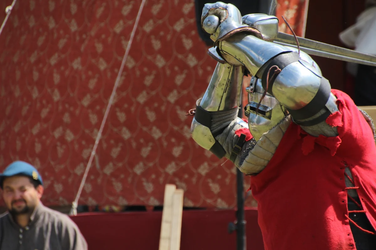 Pola Grunwaldu zapełniają się już rycerzami, damami dworu, średniowiecznymi kupcami i rzemieślnikami. To znak, że wielkimi krokami zbliża się inscenizacja wielkiej bitwy z 1410 roku.