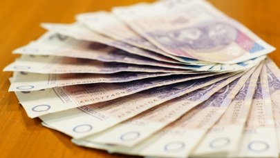 Olsztyn: 13 mln zł w gotówce znaleziono u podejrzanego o wyłudzenia VAT