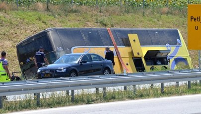 Prokuratura w Poznaniu wszczęła śledztwo ws. wypadku polskiego autokaru w Serbii