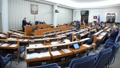 Senat: Nowelizacje kontrowersyjnych ustaw o sądach i KRS przyjęte bez poprawek