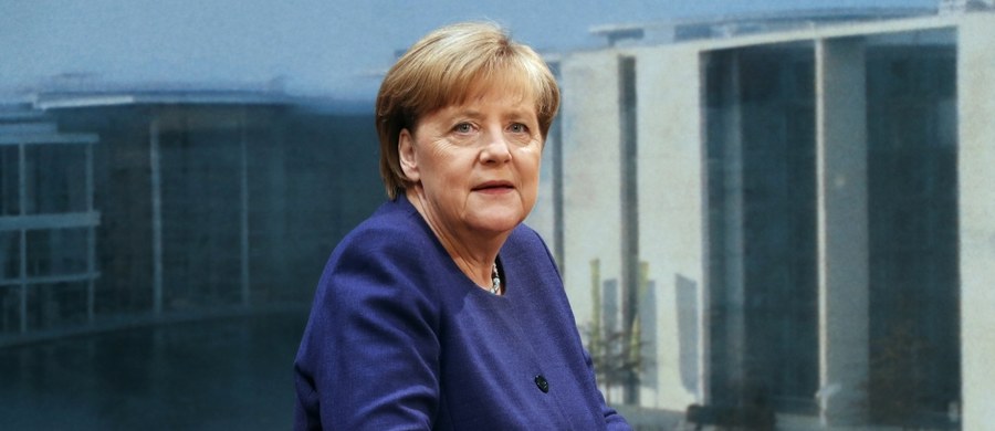 Kanclerz Niemiec Angela Merkel zapewniła w niedzielę w wywiadzie telewizyjnym, że w przypadku zwycięstwa w wyborach parlamentarnych pozostanie na stanowisku przez pełną czteroletnią kadencję. Oznajmiła, że nie zgodzi się na ustalenie górnego pułapu uchodźców.