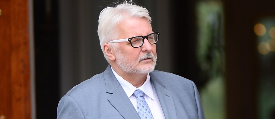 Szef MSZ Witold Waszczykowski w Brukseli wyraził nadzieję, że Komisja Europejska "nie zachowa się histerycznie" w sprawie Polski . W środę wiceszef KE Frans Timmermans przedstawi stan rozmów z Polską w ramach prowadzonej procedury praworządności w kontekście dyskusji na temat zmian w Krajowej Radzie Sądownictwa.