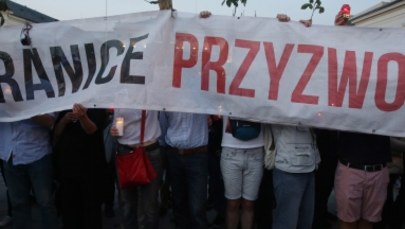 PO oburzona reakcją PiS na słowa Kaczyńskiego: Haniebne oklaski, premier biła brawo na stojąco